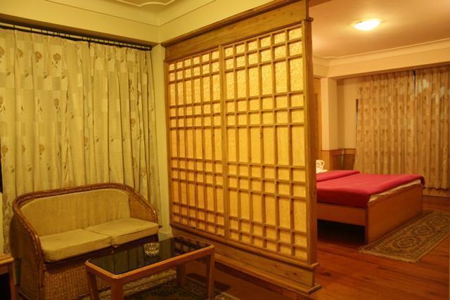 The Denzong Shangrila Gangtok Room photo
