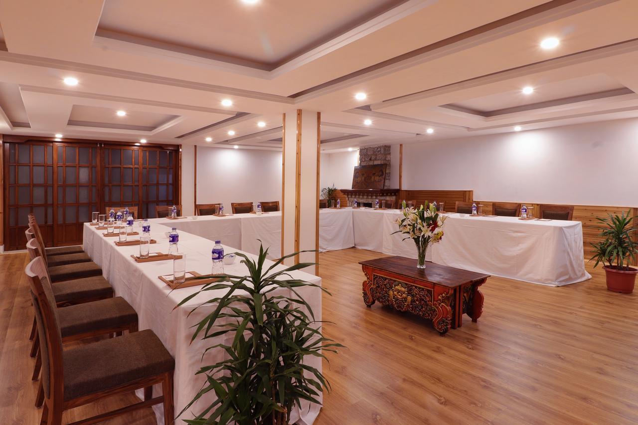 The Denzong Shangrila Gangtok Exterior photo